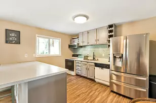 941 Montauk Ave, Islip Terrace, NY 11752 - Photo 8