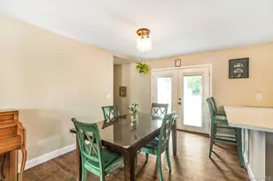 941 Montauk Ave, Islip Terrace, NY 11752 - Photo 6