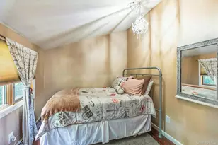 941 Montauk Ave, Islip Terrace, NY 11752 - Photo 14