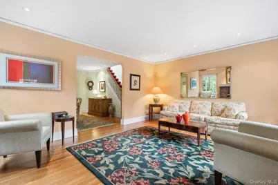 1211 Park Avenue, Mamaroneck, NY 10543 - Photo 2