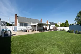 104 Justice St, West Babylon, NY 11704 - Photo 16