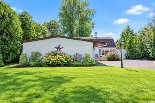 26 All Points Terrace, Holbrook, NY 11741 - Photo 4