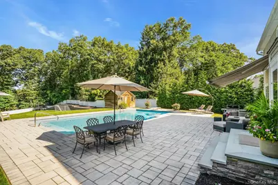 7 Stonehurst Lane, Dix Hills, NY 11746 - Photo 46