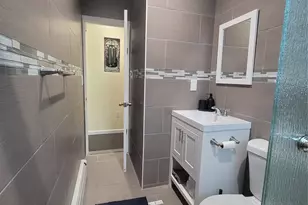 143-30 185th St, Springfield Gardens, NY 11413 - Photo 32