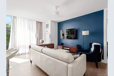 519 Borden Avenue #1H, Long Island City, NY 11101 - Photo 12