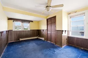 36 Cornell St, Williston Park, NY 11596 - Photo 14