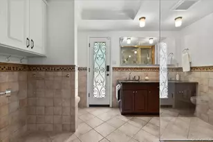 111 Barrett Rd, Lawrence, NY 11559 - Photo 14