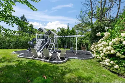 111 Barrett Road, Lawrence, NY 11559 - Photo 30