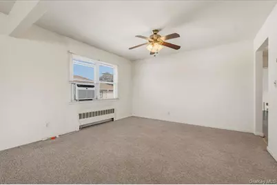 634 Broadway, Bethpage, NY 11714 - Photo 18