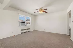 634 Broadway, Bethpage, NY 11714 - Photo 18