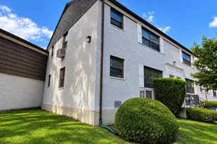136-73 68th Dr, Kew Gardens, NY 11367 - Photo 2