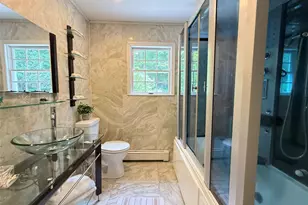 195 Cove Rd, Syosset, NY 11771 - Photo 16