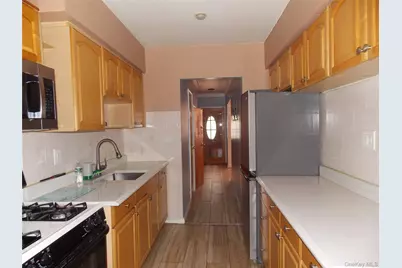 2927 Throop Avenue, Bronx, NY 10469 - Photo 1