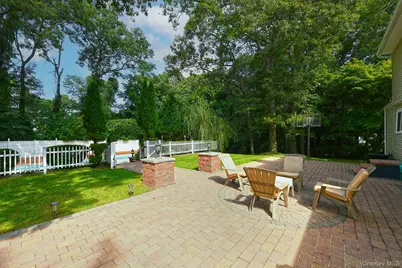 4 Village Hill Drive, Dix Hills, NY 11746 - Photo 42