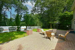 4 Village Hill Dr, Dix Hills, NY 11746 - Photo 42