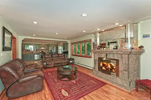 4 Village Hill Dr, Dix Hills, NY 11746 - Photo 20
