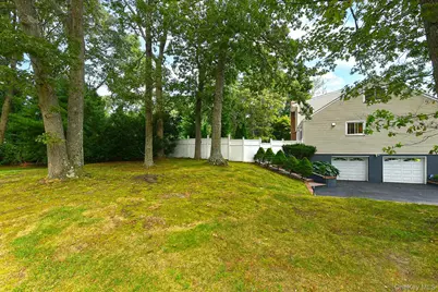 4 Village Hill Drive, Dix Hills, NY 11746 - Photo 40