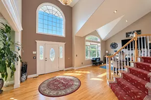 5 Keystone Ct, Smithtown, NY 11787 - Photo 4