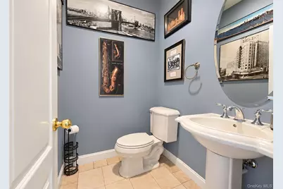5 Keystone Court, Smithtown, NY 11787 - Photo 16