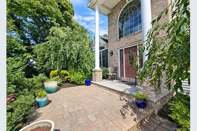 5 Keystone Court, Smithtown, NY 11787 - Photo 2