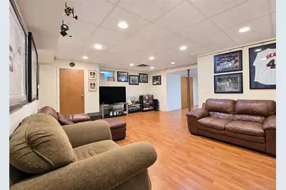 5 Keystone Court, Smithtown, NY 11787 - Photo 28