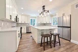 19 Victoria Ln, Manorville, NY 11949 - Photo 8