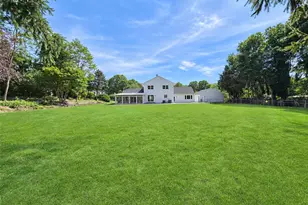 19 Victoria Ln, Manorville, NY 11949 - Photo 36