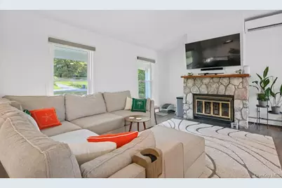 142 Loder Road, Yorktown Heights, NY 10598 - Photo 4
