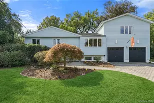 5 Lansing Ln, East Northport, NY 11731 - Photo 2