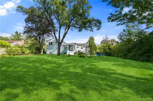 5 Lansing Ln, East Northport, NY 11731 - Photo 36