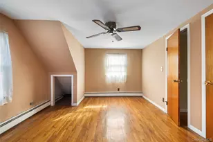 46 Woodbine Dr E, Hicksville, NY 11801 - Photo 22