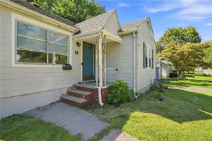 18 Underhill Ave, Poughkeepsie, NY 12601 - Photo 2