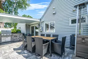 2115 Randall Ave, East Meadow, NY 11554 - Photo 34