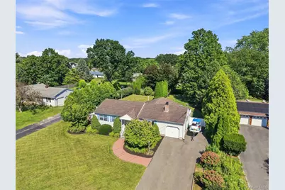 1035 Theresa Drive, Mattituck, NY 11952 - Photo 22