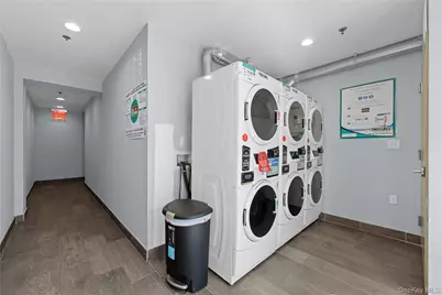 2818 Astoria Boulevard #602, Long Island City, NY 11102 - Photo 8
