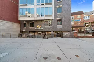 28-18 Astoria Blvd, Long Island City, NY 11102 - Photo 12