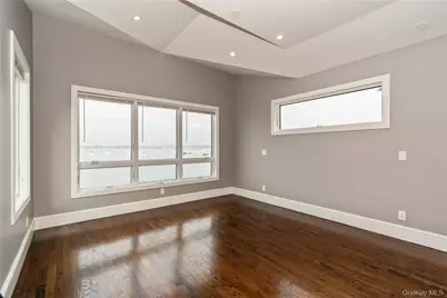 1 B Carroll Street, Bronx, NY 10464 - Photo 14