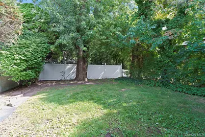 164 Nelson Road, Scarsdale, NY 10583 - Photo 32