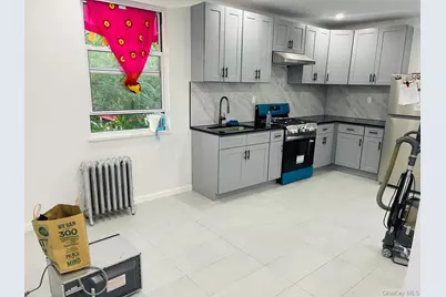 1618 Glover Street #2nd Floor, Bronx, NY 10462 - Photo 2
