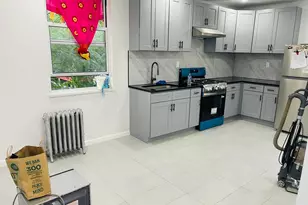 1618 Glover St, Bronx, NY 10462 - Photo 2