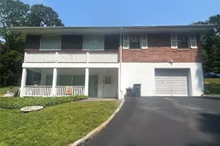 40 Maplewood Dr, Northport, NY 11768 - Photo 2