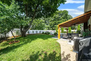 60 Westwood Ave, Deer Park, NY 11729 - Photo 6