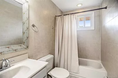 200 Merrick Road #L, Amityville, NY 11701 - Photo 20