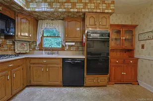 60 Gerardine Pl, New City, NY 10956 - Photo 12