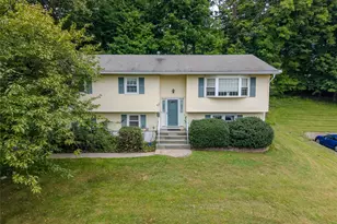 60 Gerardine Pl, New City, NY 10956 - Photo 2