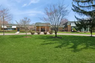 33 Fairview Cir, Middle Island, NY 11953 - Photo 38