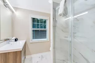 117 Montauk Blvd, East Hampton, NY 11937 - Photo 24