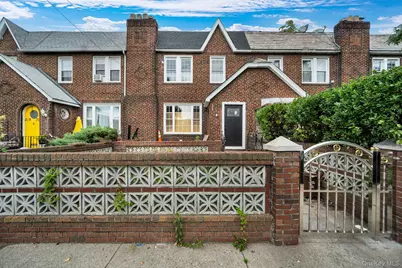 21933 Edgewood Avenue, Springfield Gardens, NY 11413 - Photo 2