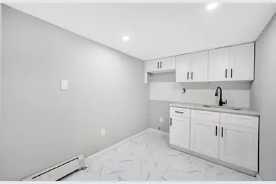 21933 Edgewood Avenue, Springfield Gardens, NY 11413 - Photo 20
