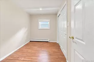 11 Oak Ave, Bronx, NY 10465 - Photo 12